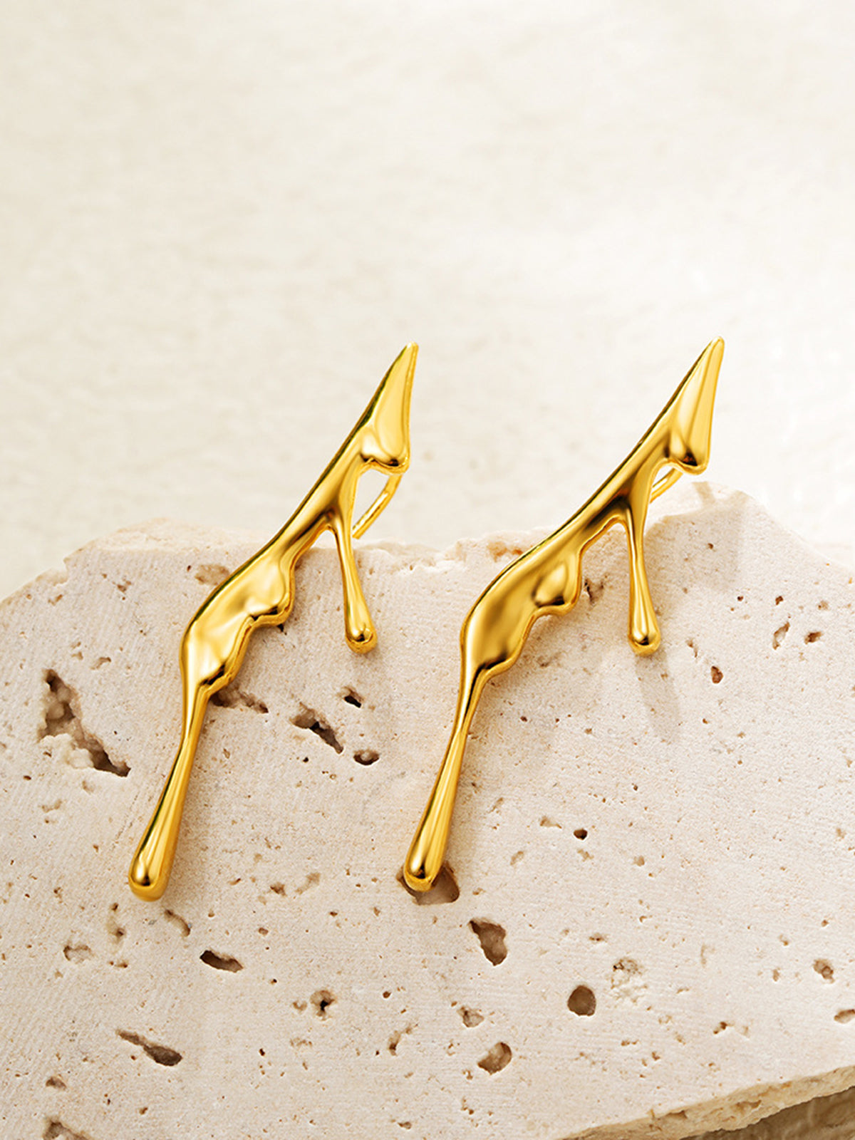 Sol Altın Lav Damlası Kulak Manşeti