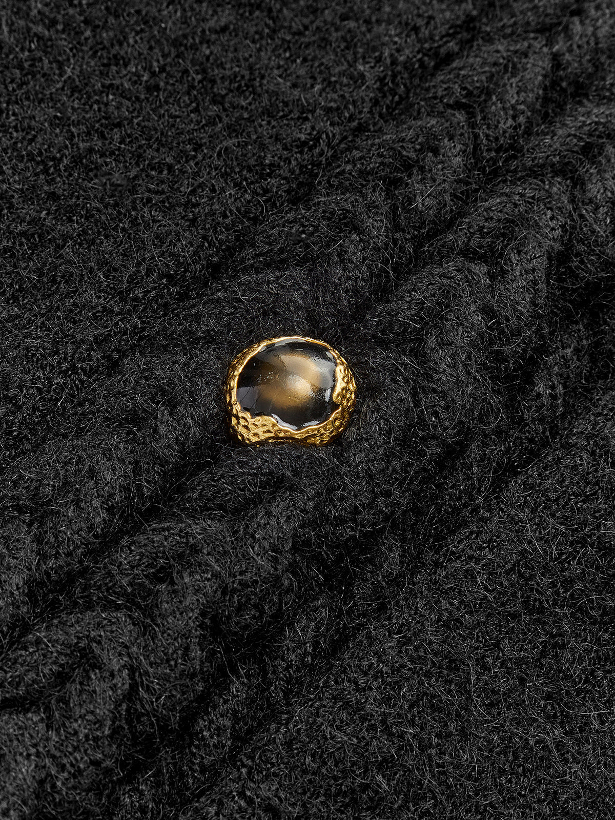 Kablo Örgülü Göğüslü Hırka