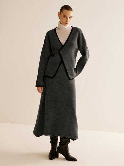 Kontrast Yan Şeritli Kemerli Kazak Koordinatları