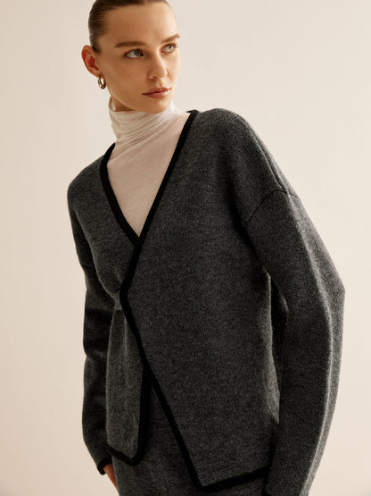 Kontrast Yan Şeritli Kemerli Kazak Koordinatları