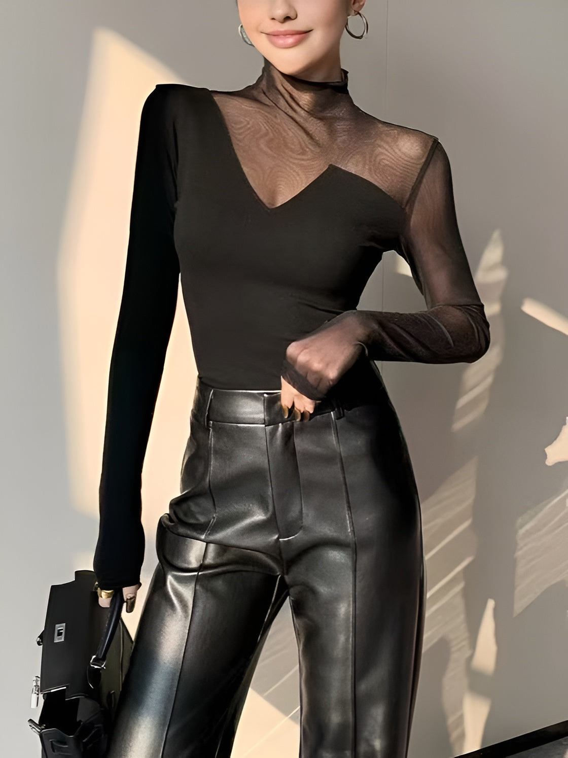 Asimetrik Şeffaf Örgü Panel Tişört