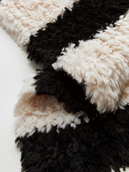 İki Renkli Tüylü Atkı