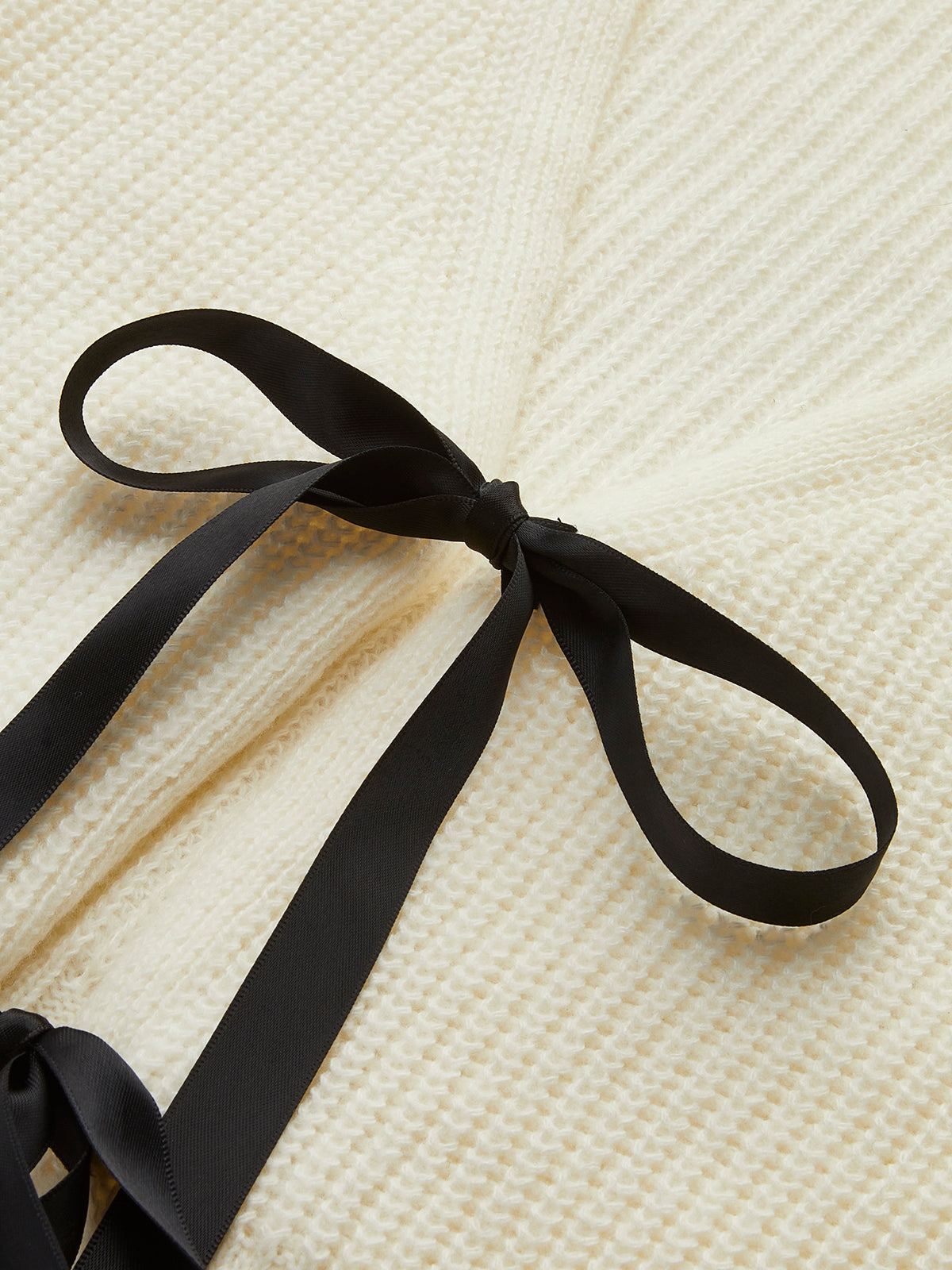 V Yaka Fiyonklu Kaburgalı Hırka