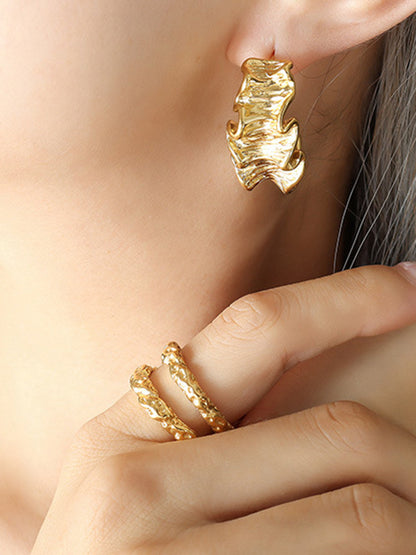 Katlı Dalga Dokulu Halka Küpeler