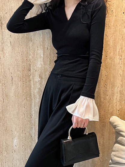 V Yaka Kontrast Volanlı Manşet Tişört