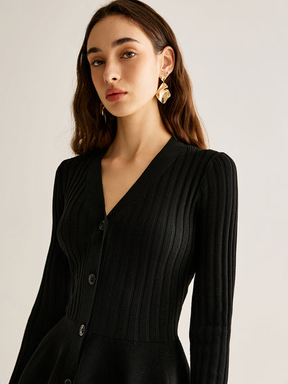 Göğüslü Çiçekli Kazak Kısa Elbise