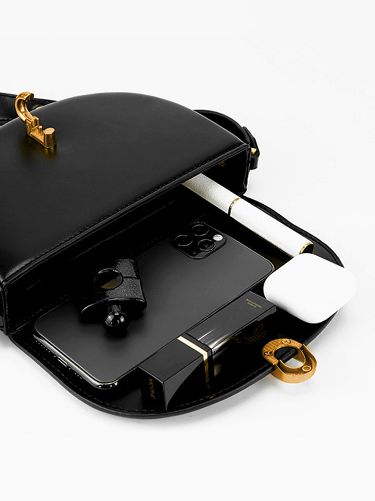 Kapaklı Mıknatıslı Omuz Çantası