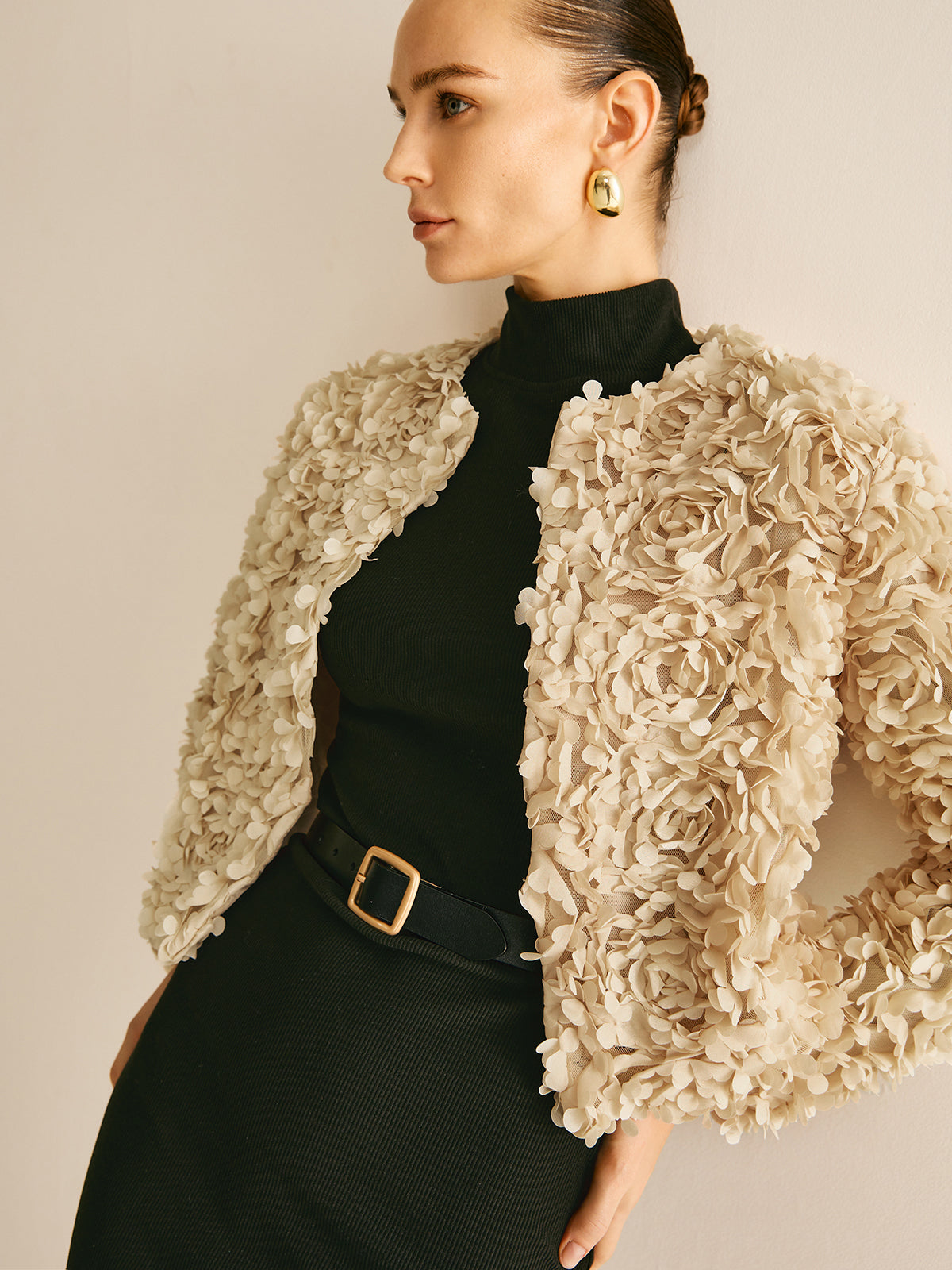 Çiçekli Yuvarlak Yaka Ceket