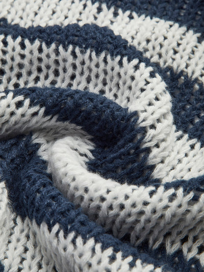 Yuvarlak Yaka Çizgili Yumuşak Kazak