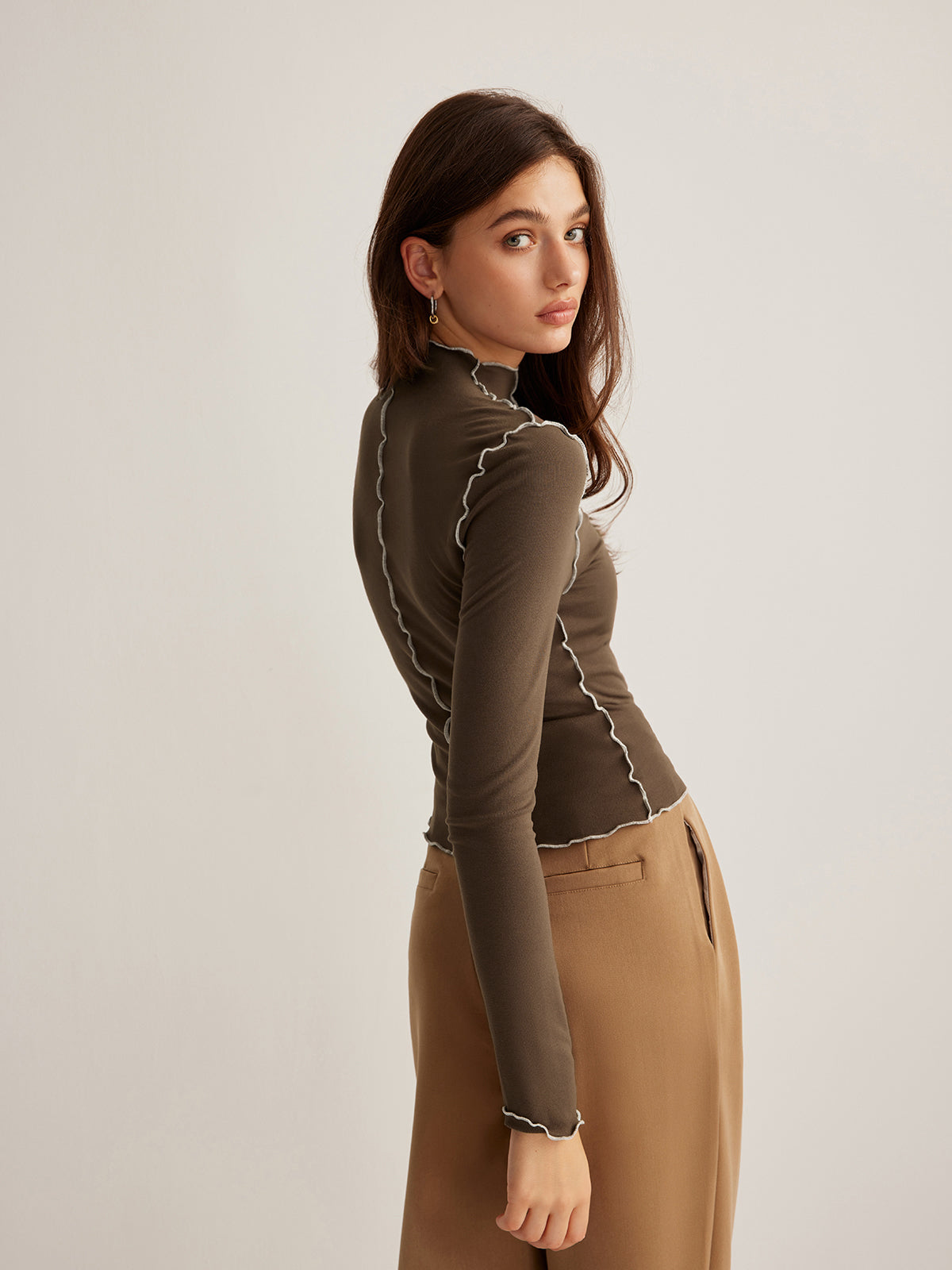 Balıkçı Yaka Dalgalı Kenarlı Jersey Üst