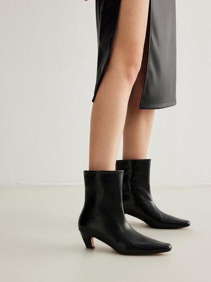 Kare Burunlu Yavru Kedi Botları