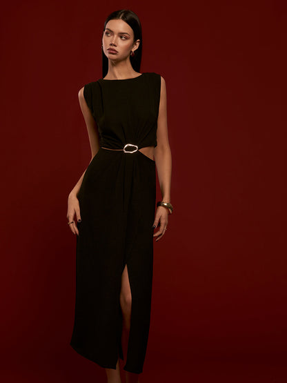 Metal Halka Kesimli Pileli Elbise