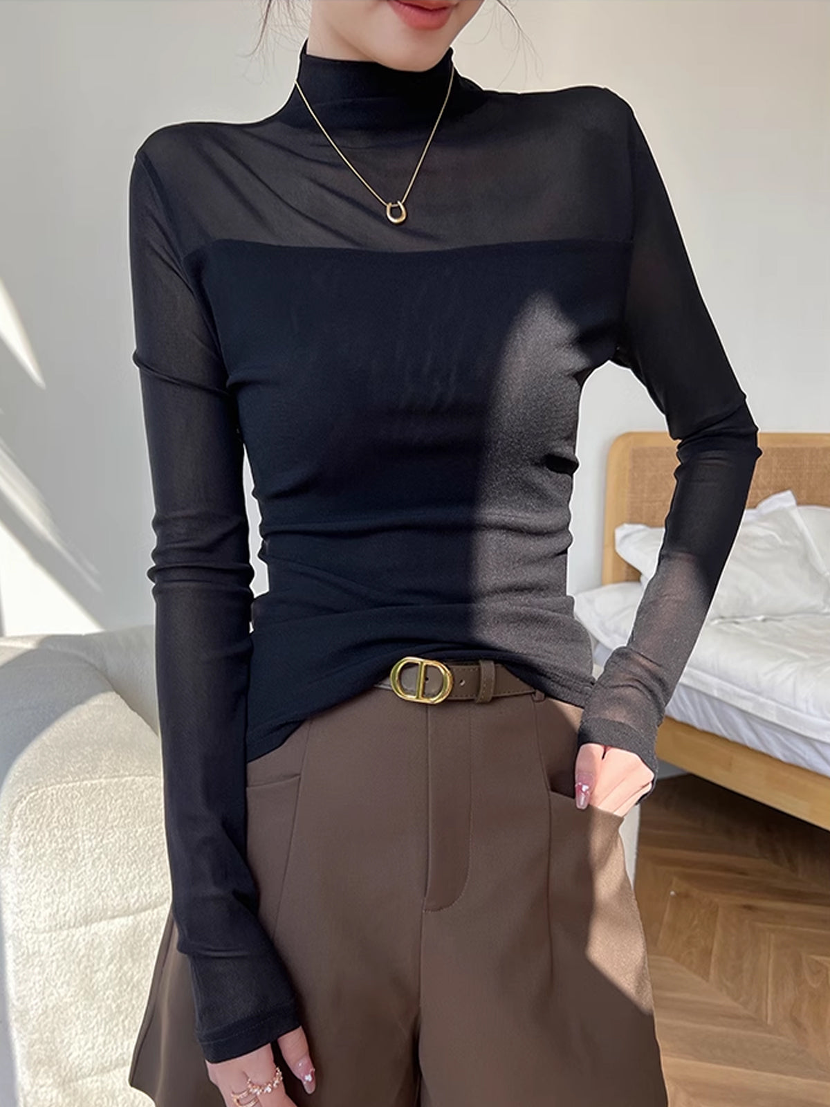 Balıkçı Yaka Şeffaf File Panelli Tişört