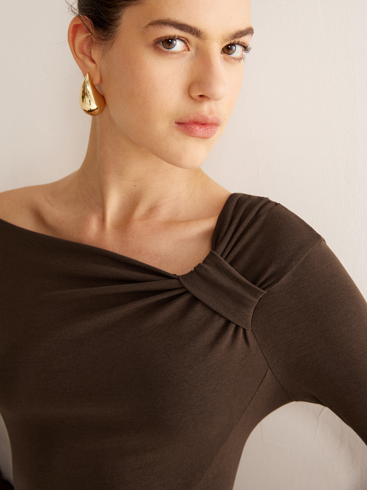 Düğümlü Soğuk Omuzlu Jersey Üst