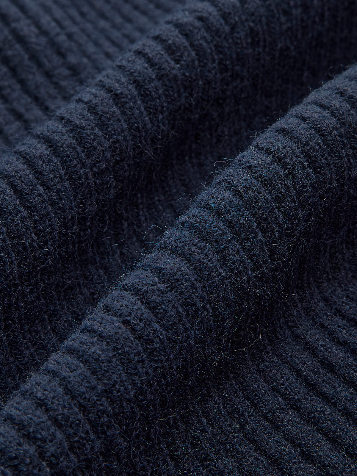 Düğmeli Yırtıklı Hırka