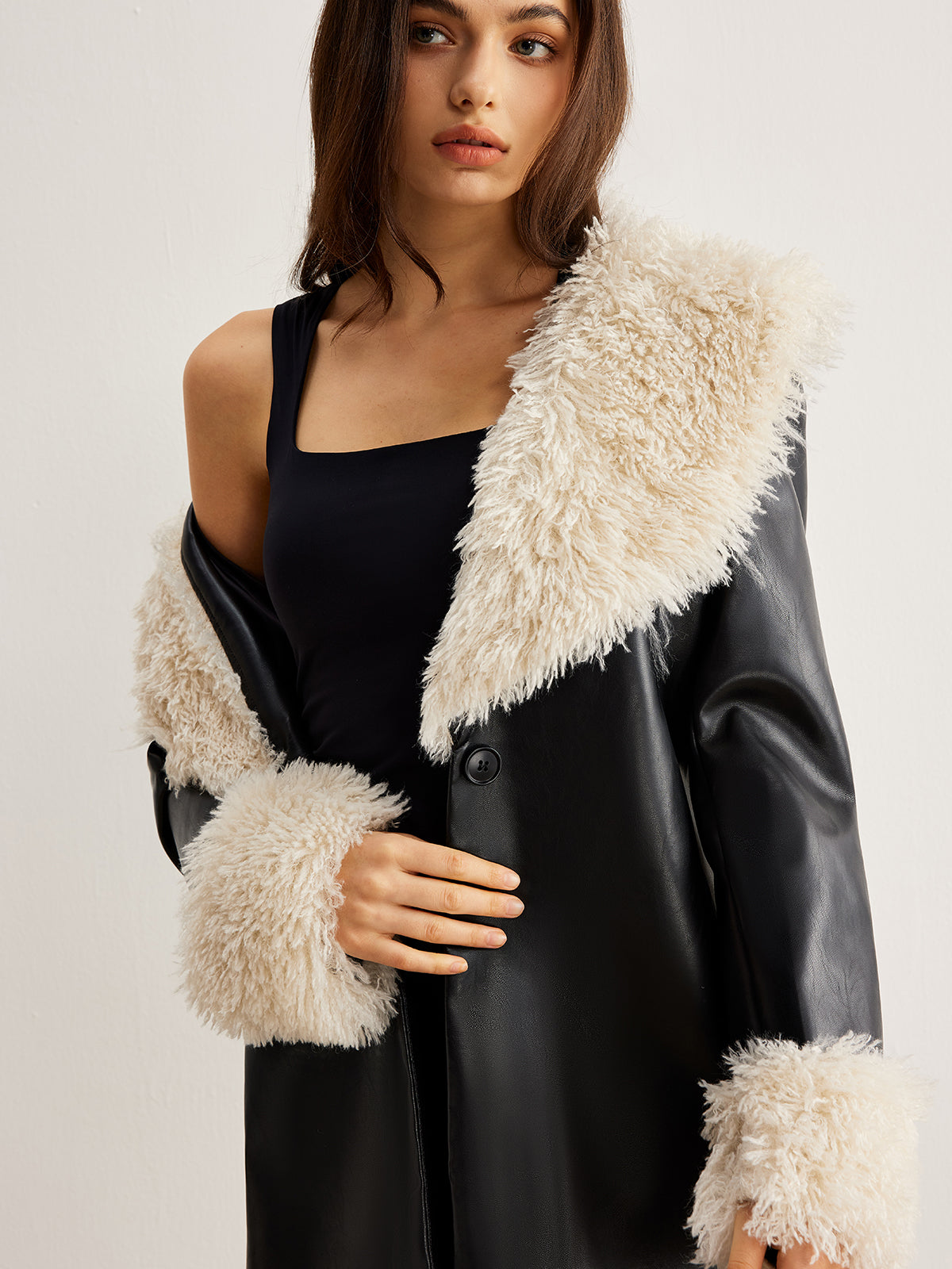 Kemersiz Tüy Yaka Suni Deri Ceket