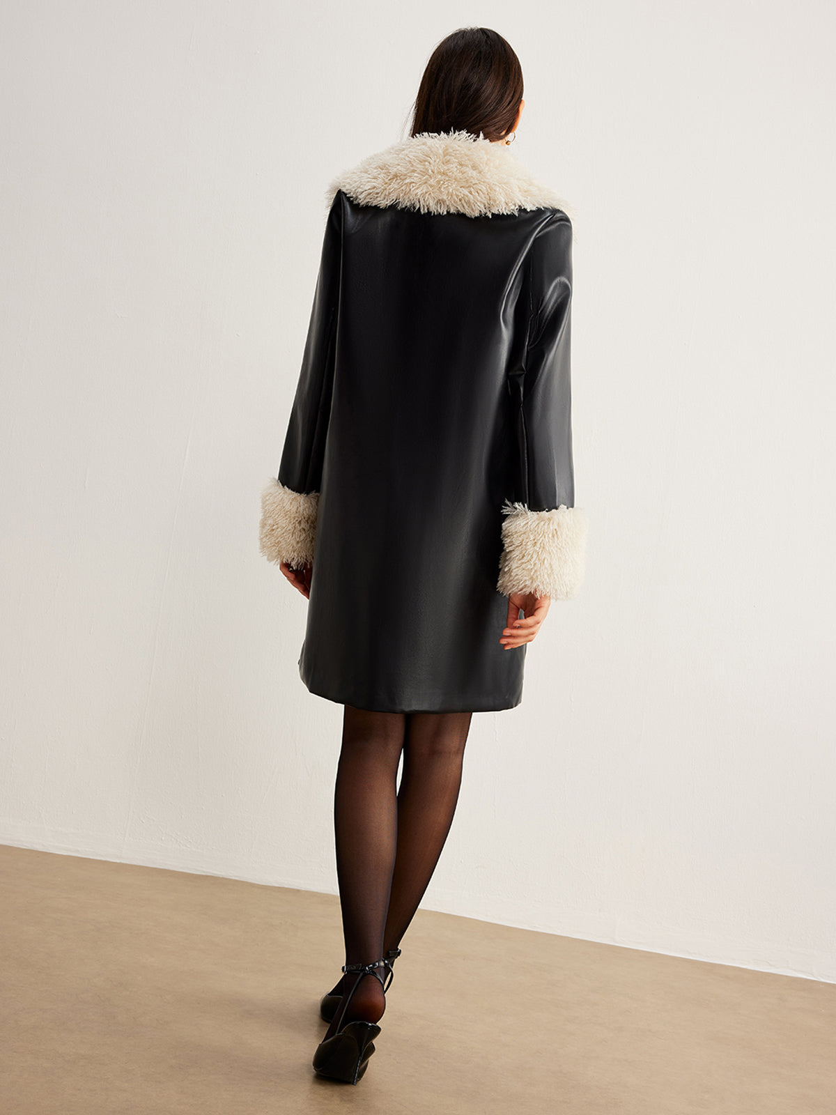 Kemersiz Tüy Yaka Suni Deri Ceket