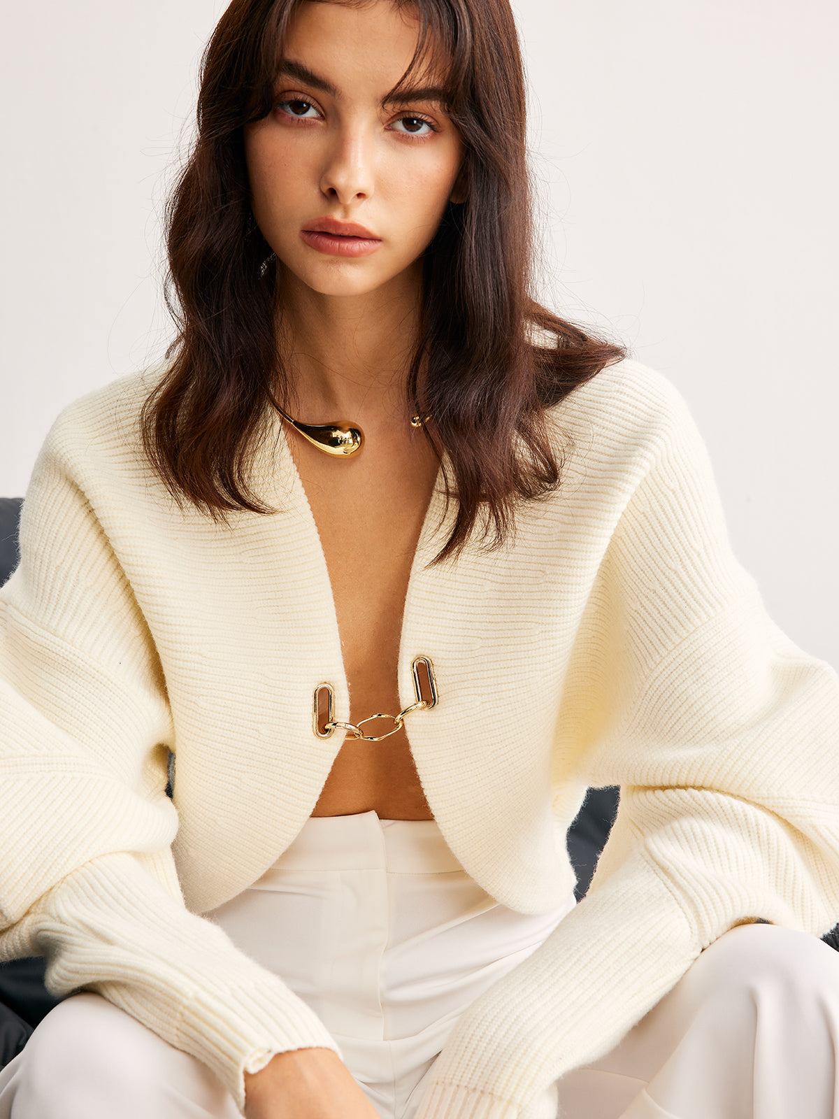 Koyun Paçası Kollu Metal Hırka