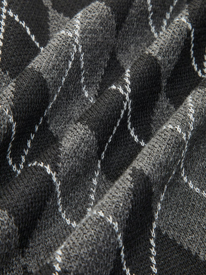 Eşkenar Dörtgen Desenli Kemerli Düğmeli Hırka