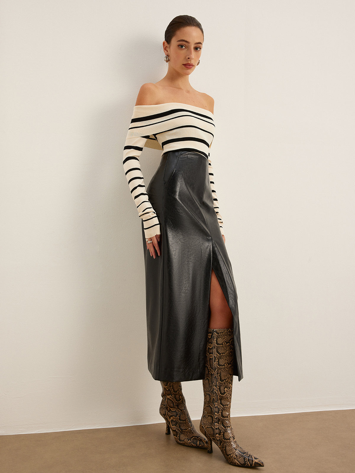 Omuz Açık Çizgili İnce Kazak