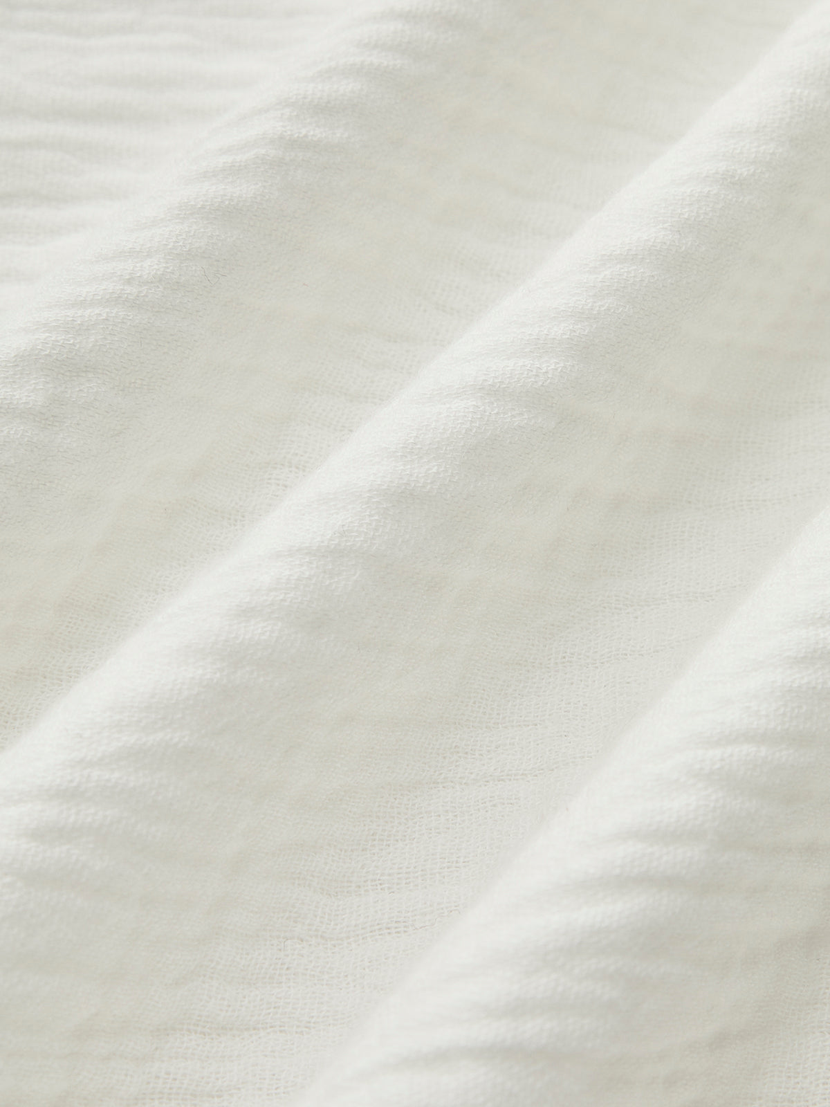 Yarı Şeffaf Nakışlı V Yakalı Çiçekli Elbise