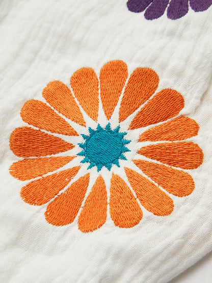 Yarı Şeffaf Nakışlı V Yakalı Çiçekli Elbise