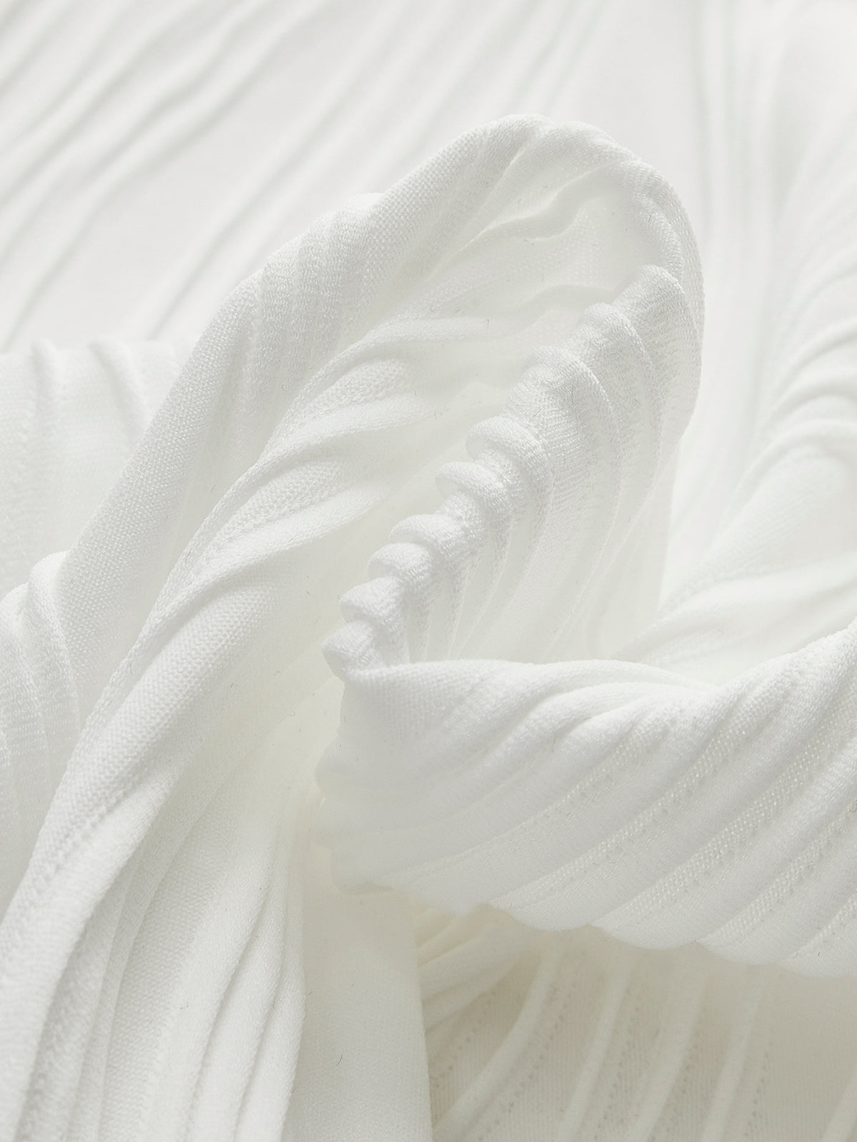 Kare Yakalı Kenarlı Kırpılmış Tişört