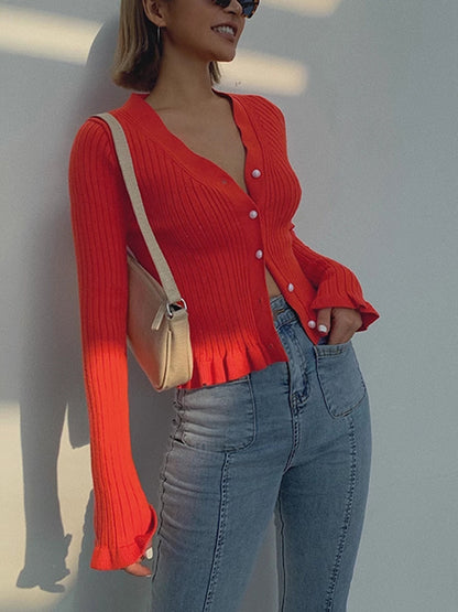 Fırfırlı İnci Düğmeli Uzun Kollu Hırka