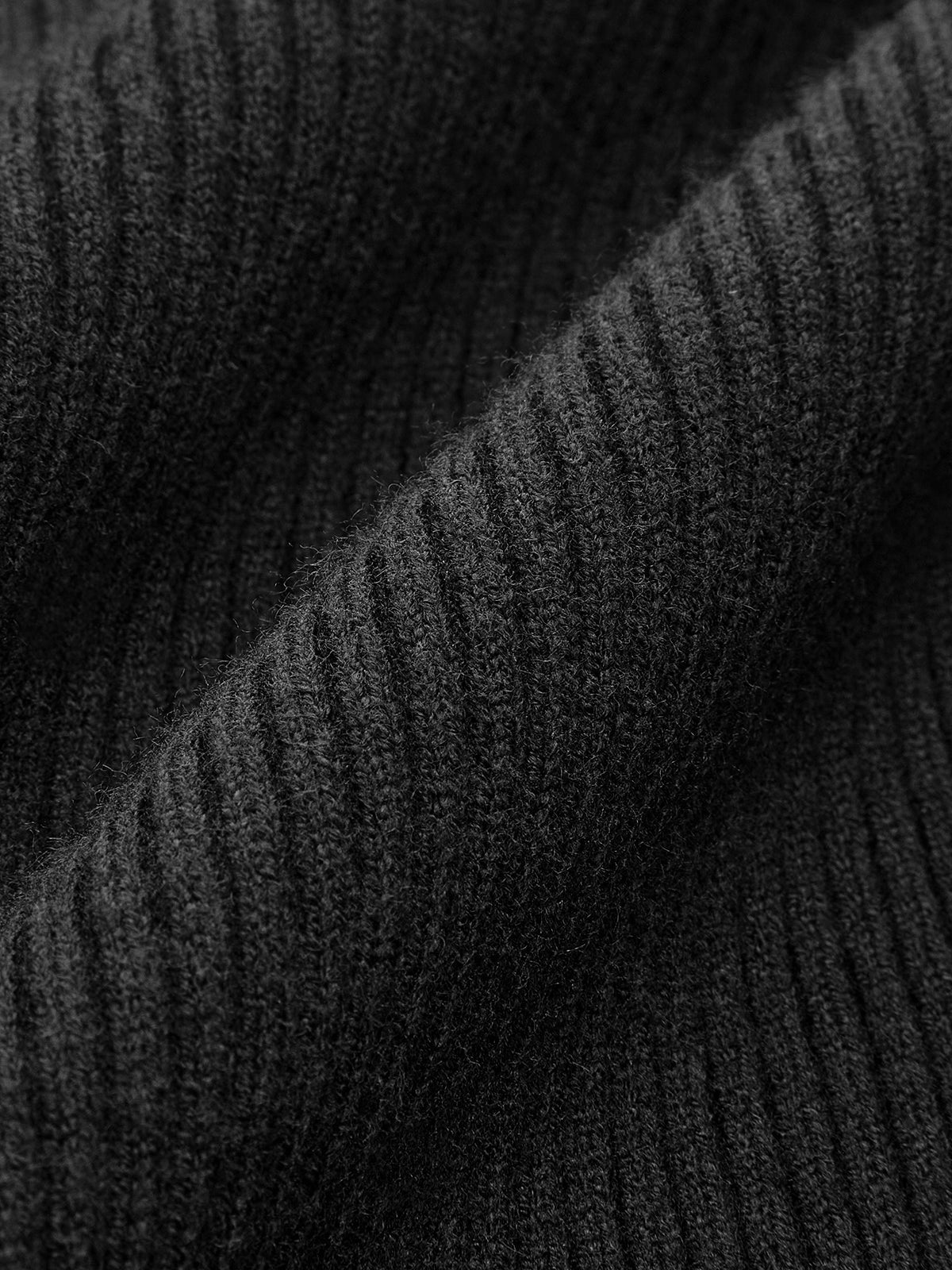 Minimalist Balıkçı Yaka İnce Örgü Üst