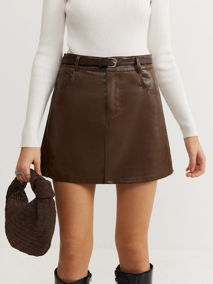 Düz Suni Deri Kemerli Etek