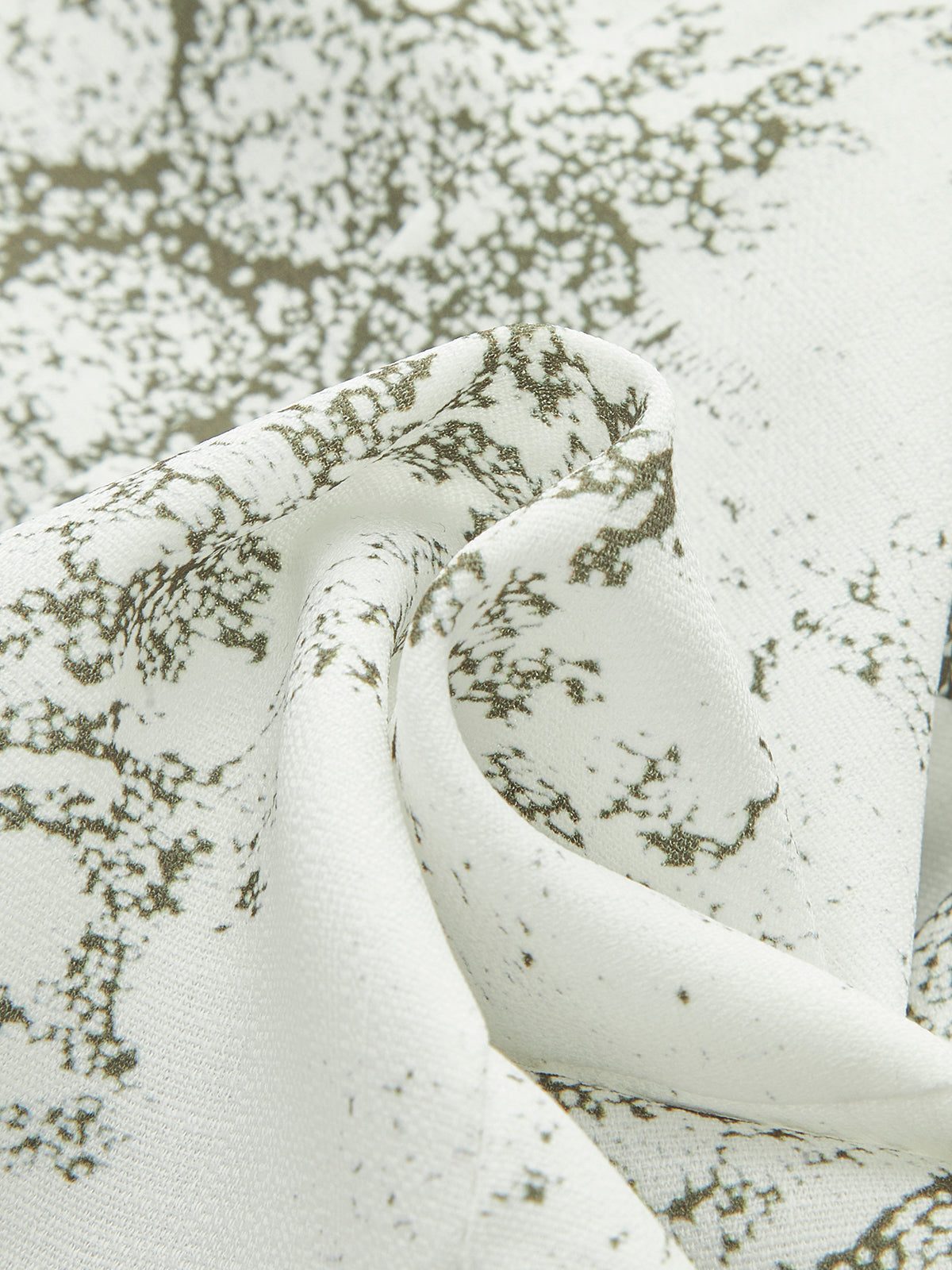 Önü Bağcıklı Çiçekli Puf Kollu Elbise