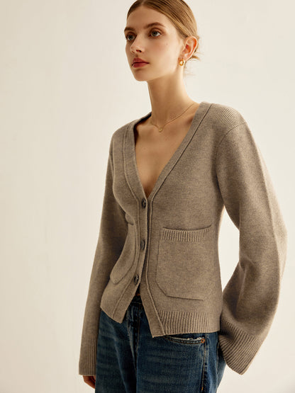 V Yakalı Düğmeli Hırka