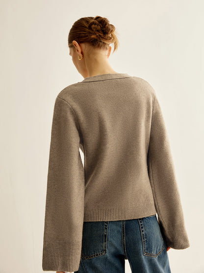 V Yakalı Düğmeli Hırka