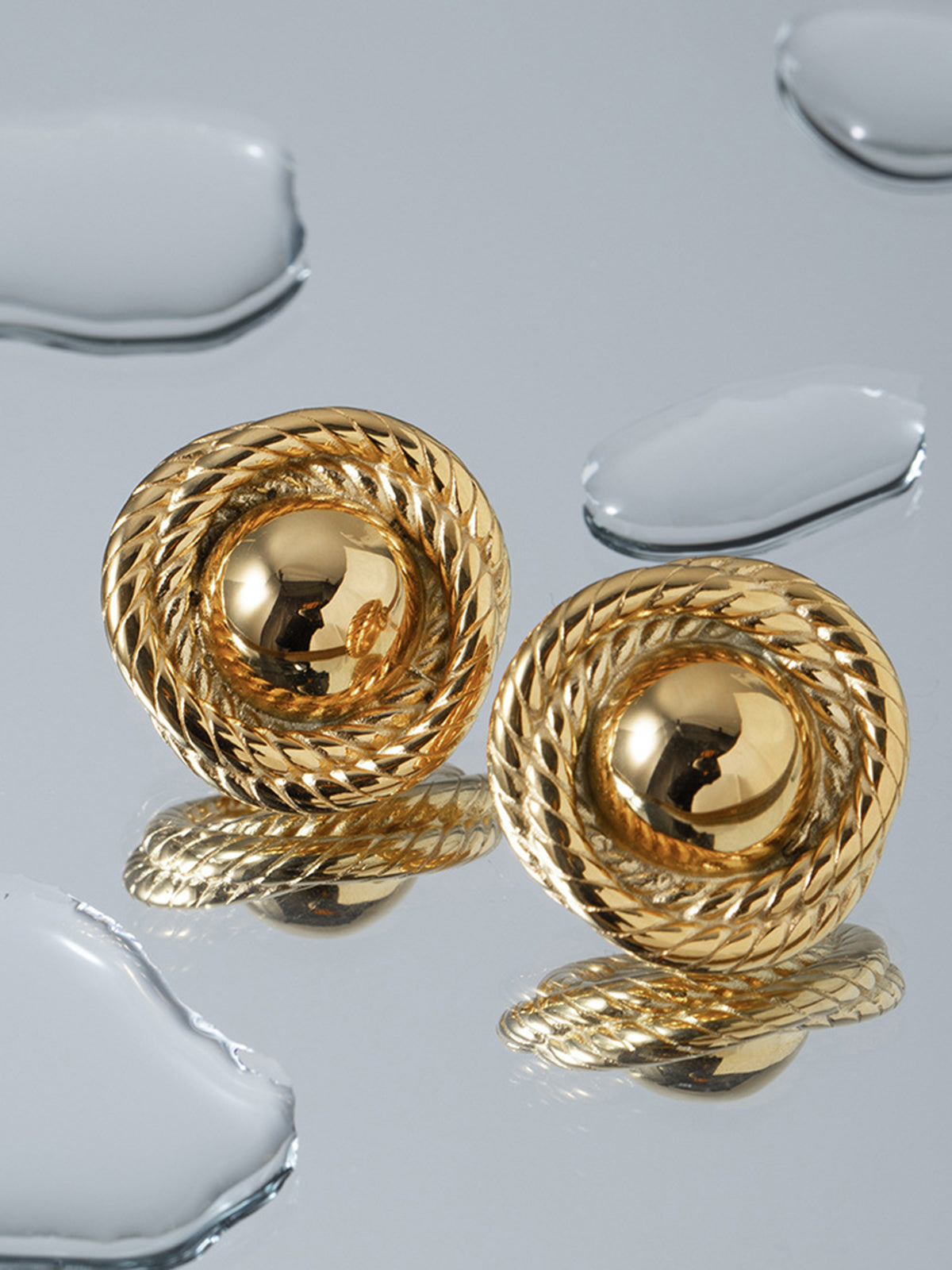 Vida Dişli Yuvarlak Küpeler