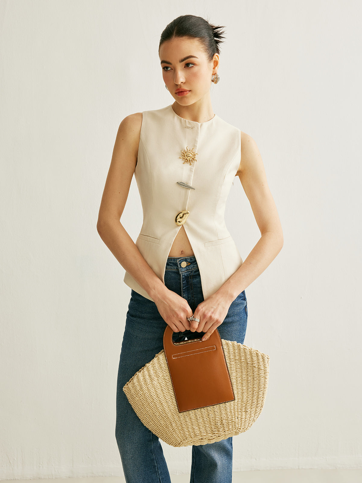 Metal Detaylı Yırtık Yelek