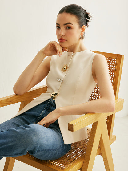 Metal Detaylı Yırtık Yelek