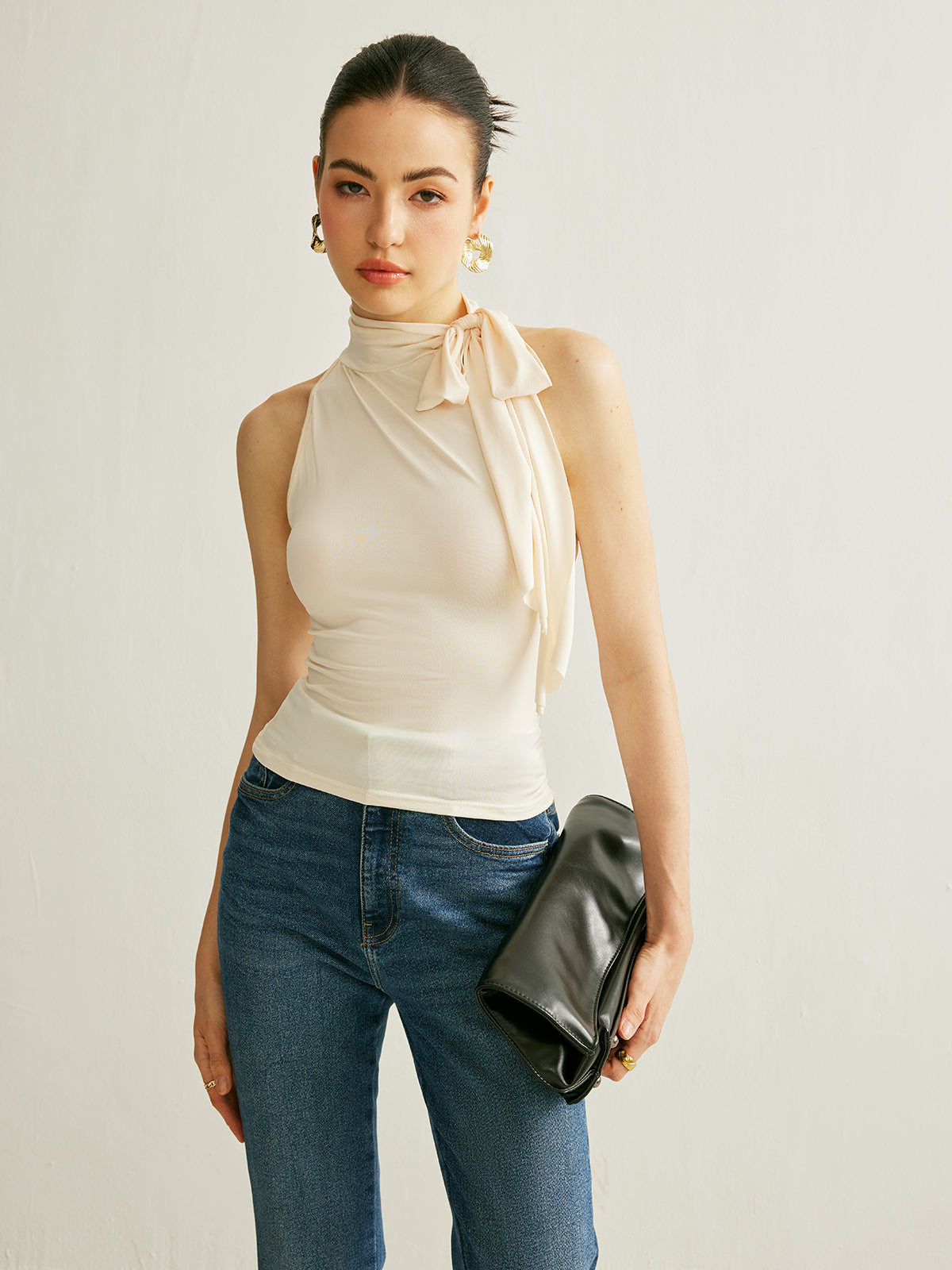 Bağcıklı Yaka Askılı Üst