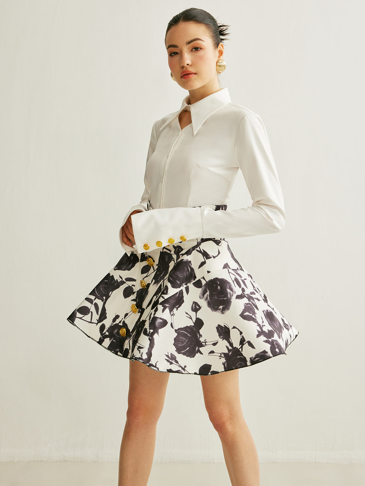 Metal Düğmeli Kesik Polo Tişört