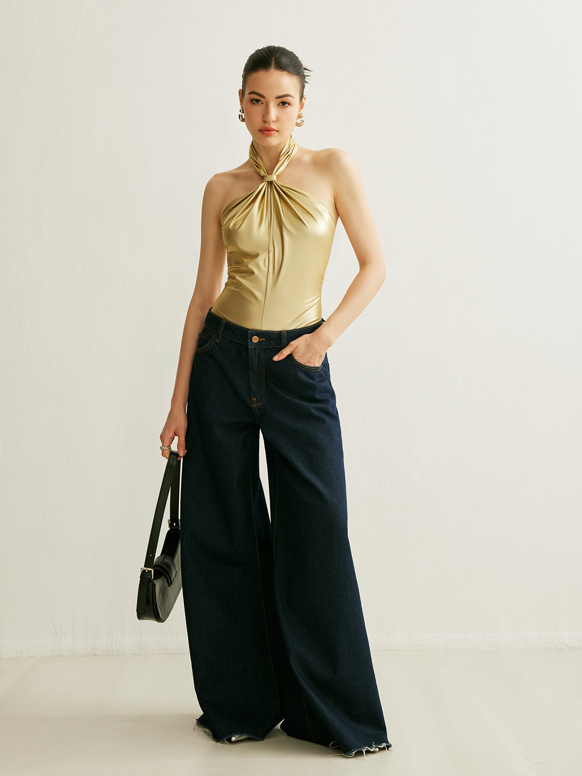 PU Çapraz Sırtlı Halter Bodysuit