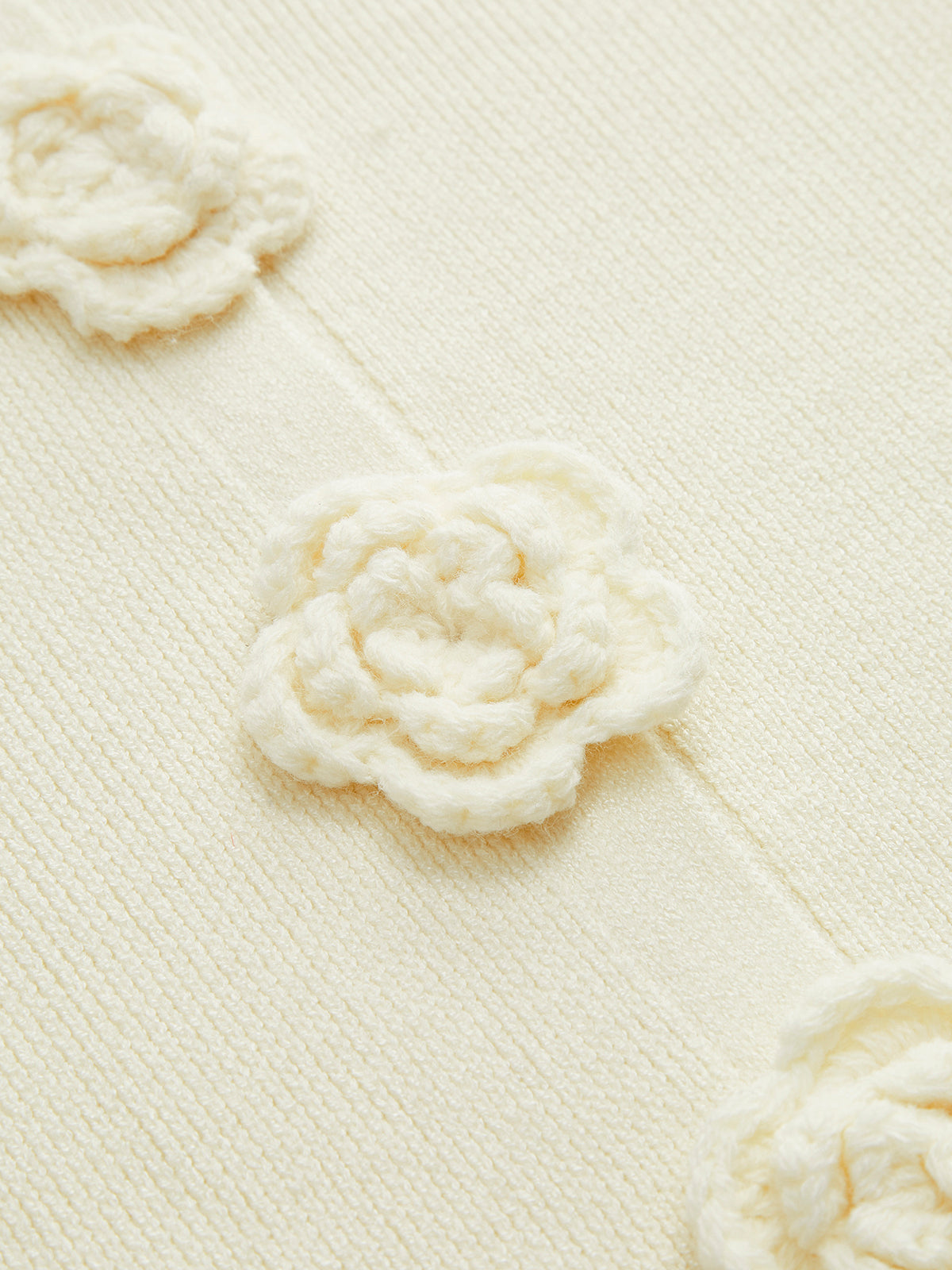 3D Çiçekli Marul Kenarlı Hırka