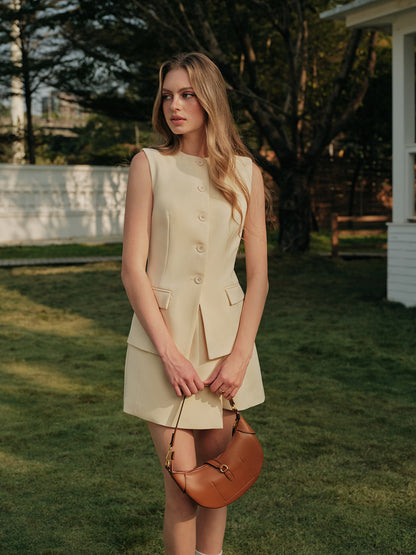 Zarif Düğmeli Yırtmaçlı Yelek