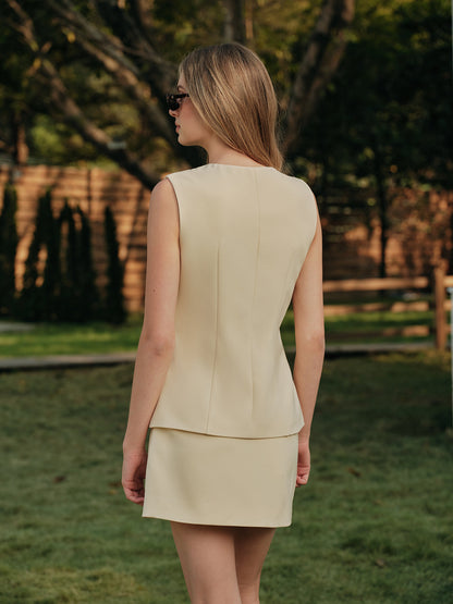 Zarif Düğmeli Yırtmaçlı Yelek