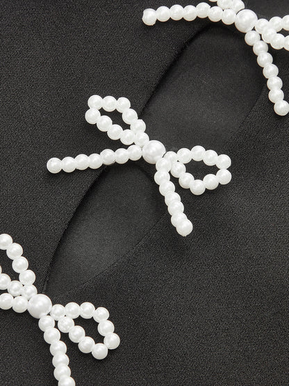 Fiyonklu Kesik Pileli Askılı Kısa Elbise