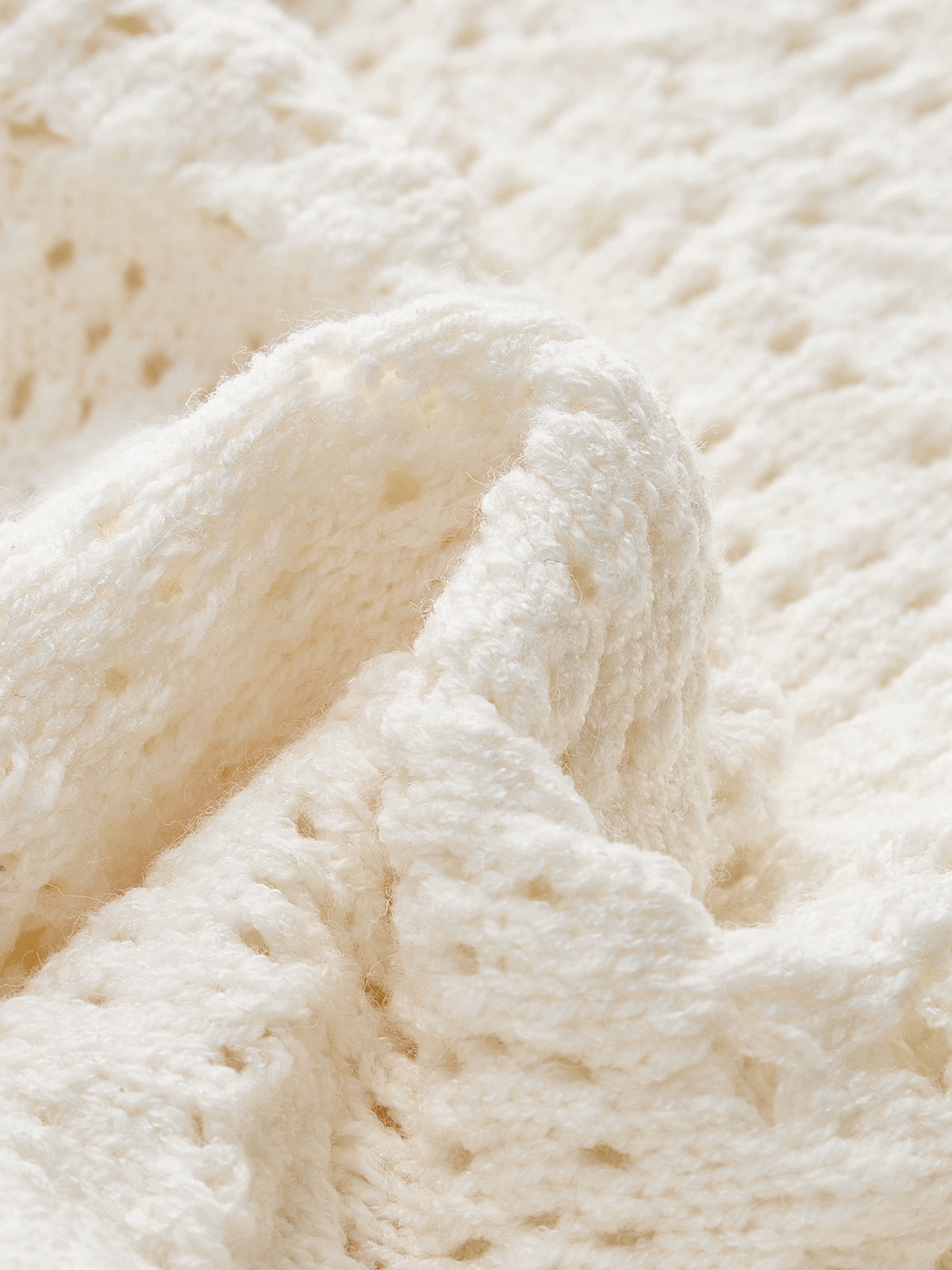 Dantel Etekli Tığ İşi Hırka