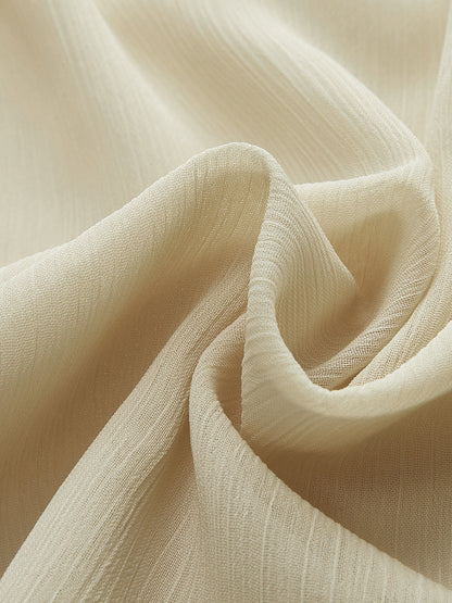 Yarı Şeffaf Metal Detaylı Şifon Fırfırlı Bluz