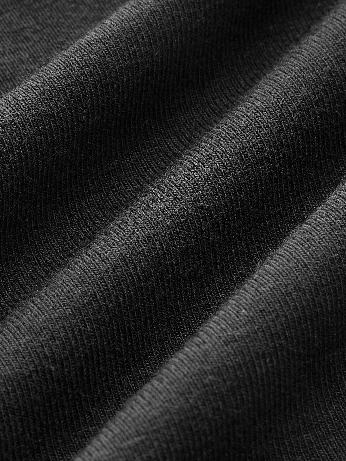 Çift Anahtar Delikli Uzun Kollu Üst