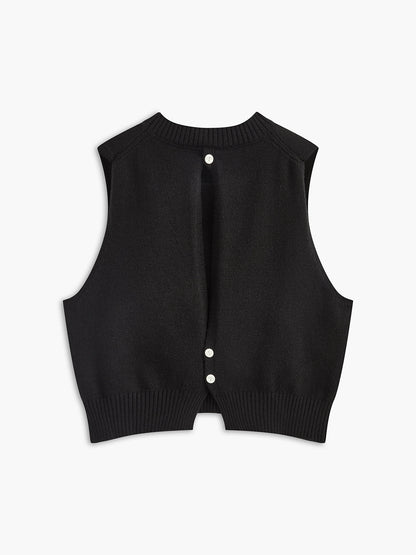 Çiçek Desenli Düğmeli Örgü Yelek