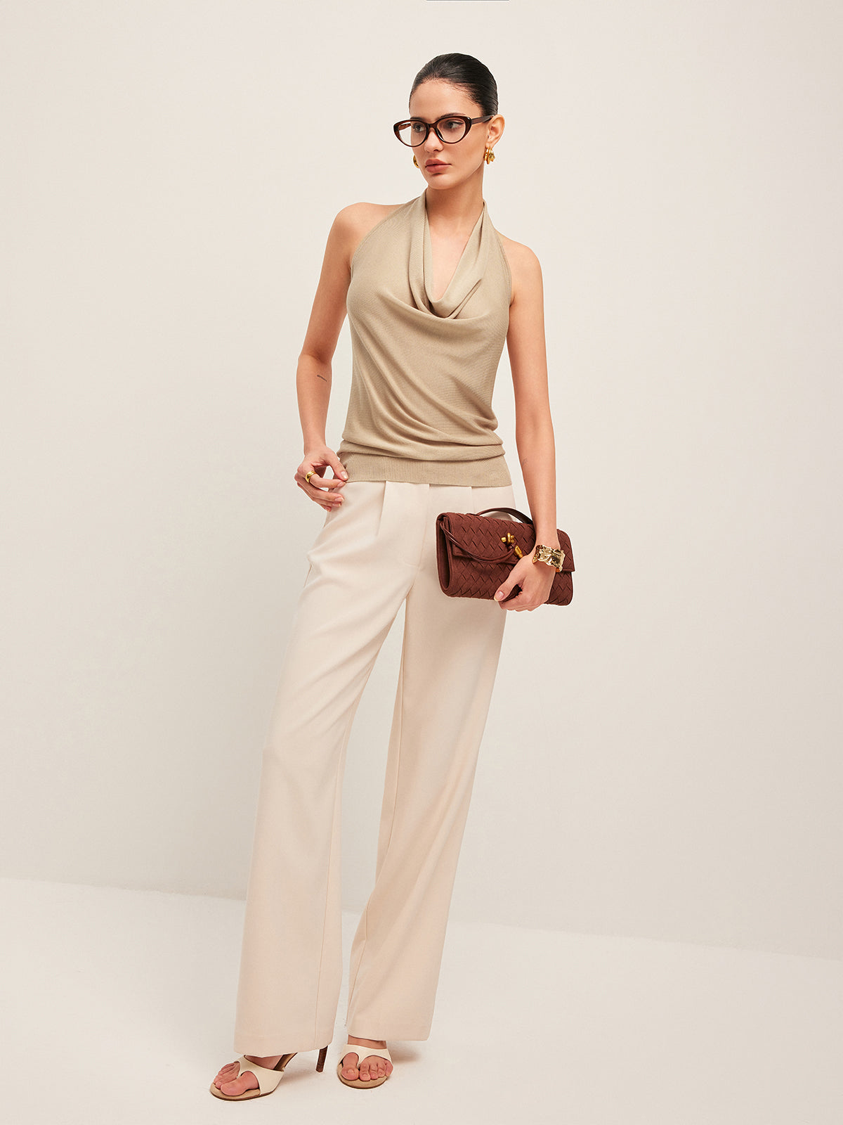 Kapüşonlu Yaka Askılı Üst