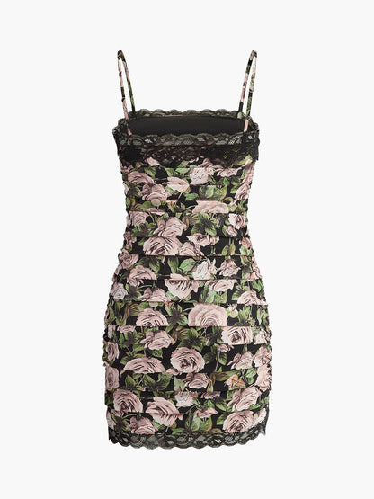 Çiçekli Dantel Kenarlı Büzgülü Elbise