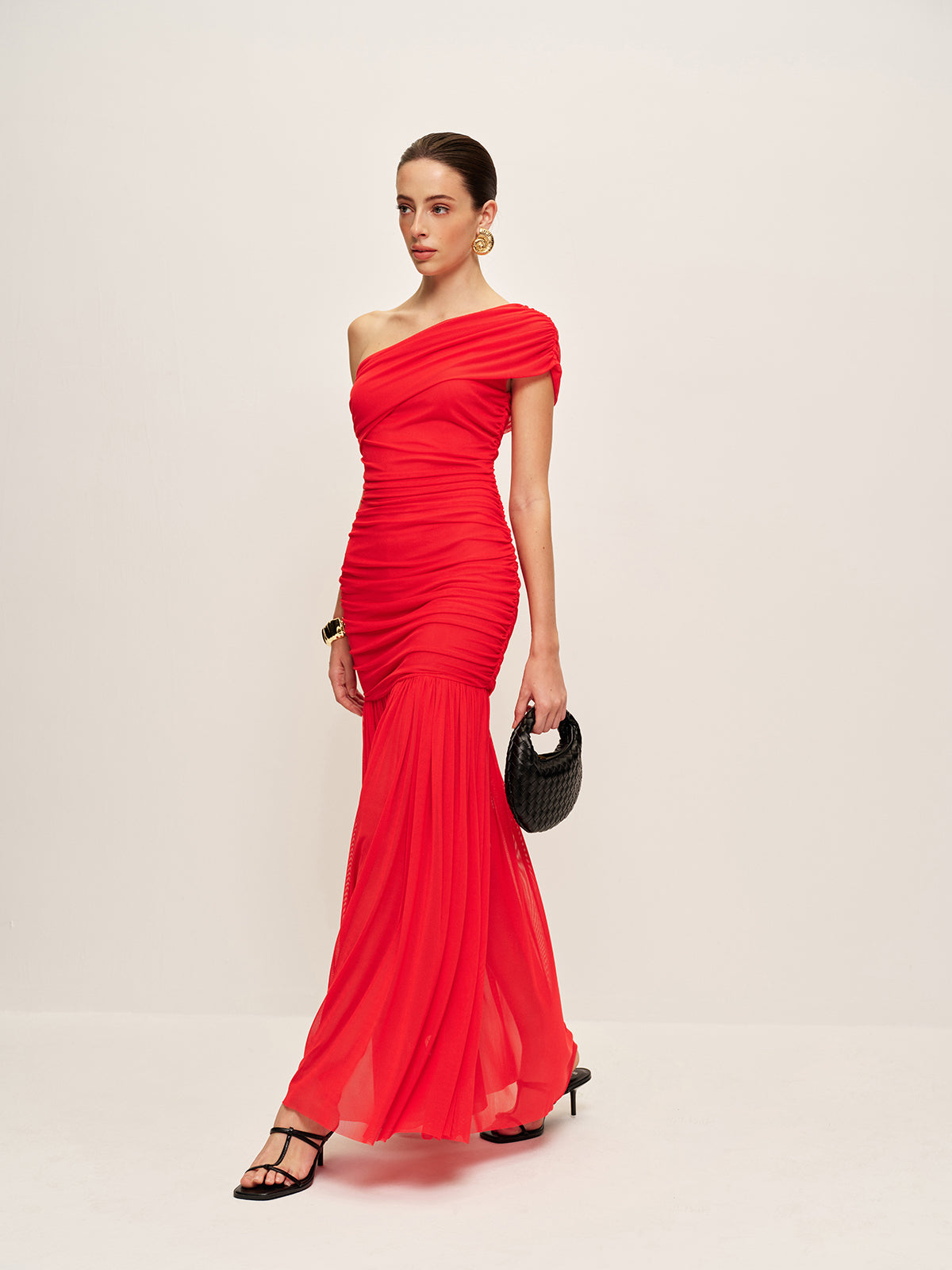 Büzgülü Tek Omuzlu Yırtık Elbise